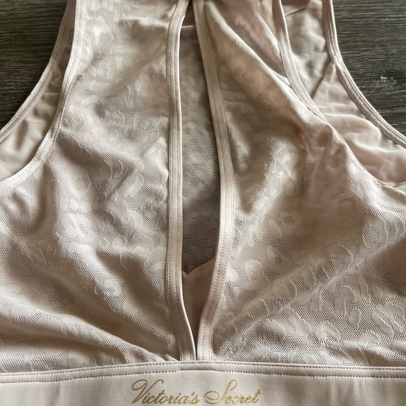 Victoria's Secret Light Pink Lace Top - Picture 6 of 9